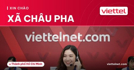 Nhân viên tư vấn Viettel Xã Châu Pha lắp mạng cho gia đình